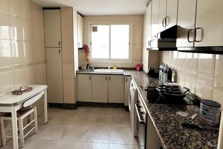 Comfortable Room - Habitacion Acogedora Valensiya Dış mekan fotoğraf